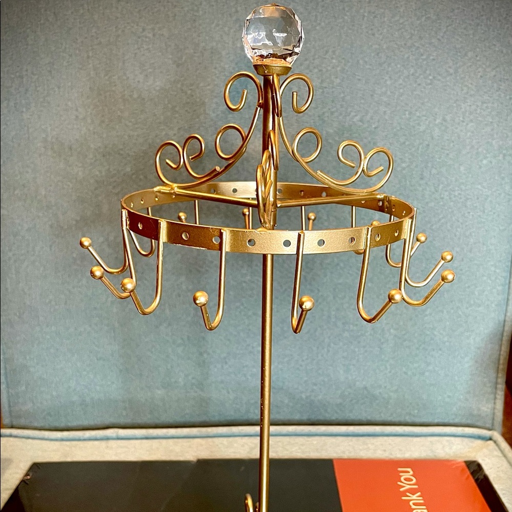 Jewelry stand